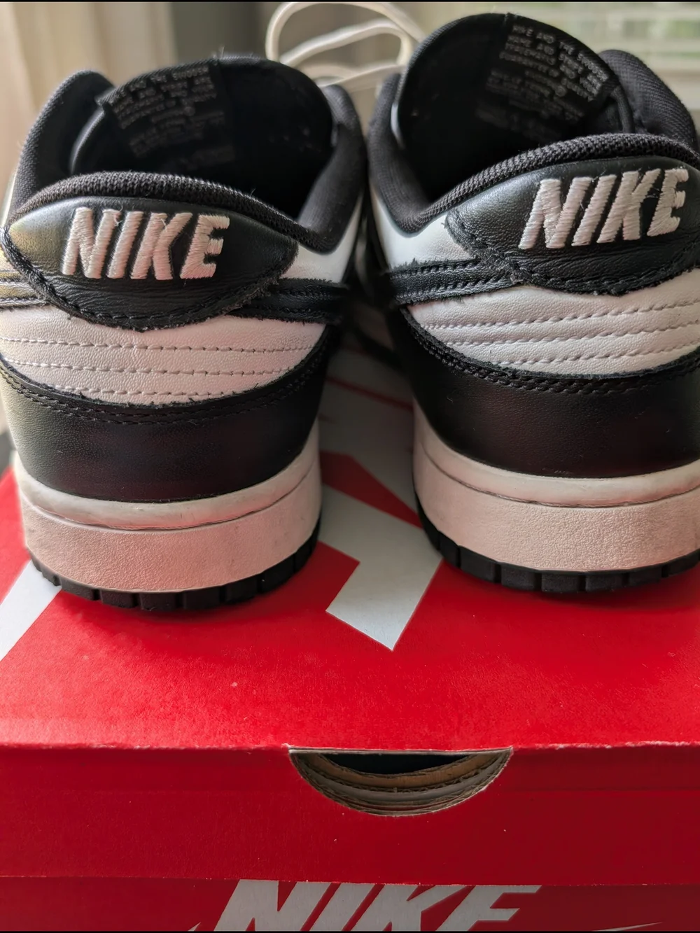 Nike Men's Panda Dunks Black/White Low-Top, White Laces, Sneakers Size 10